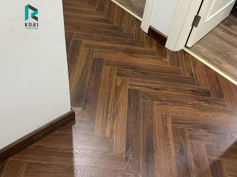 sàn gỗ xương cá cốt đen