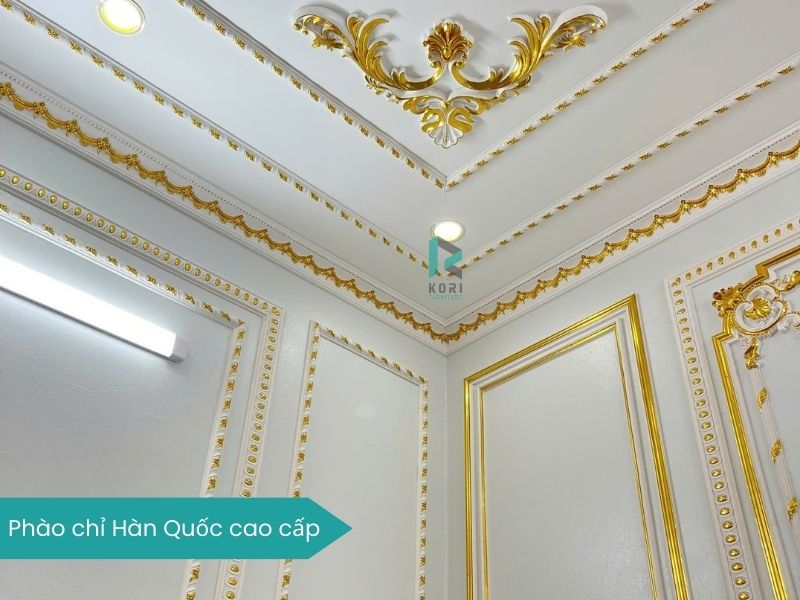 phào chỉ lưng tường hoa văn vàng