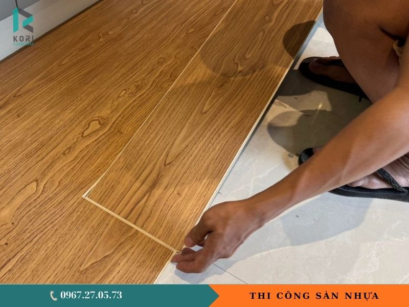 thi công sàn nhựa trọn gói giá rẻ